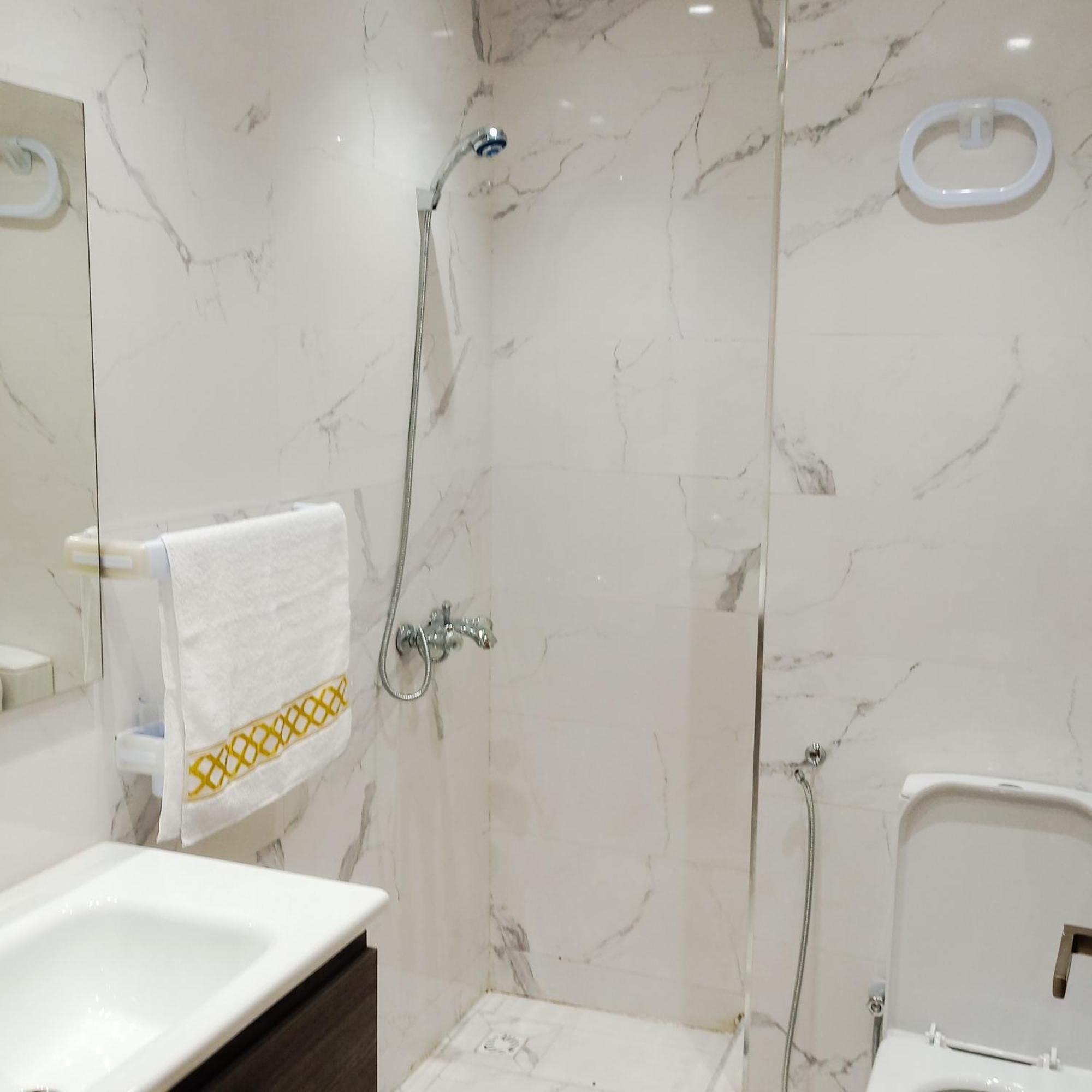 Super Apartement Totalement Neuf Et Climatise A Cote Du Centre Commercial Marjane M2 Tanger Exteriér fotografie