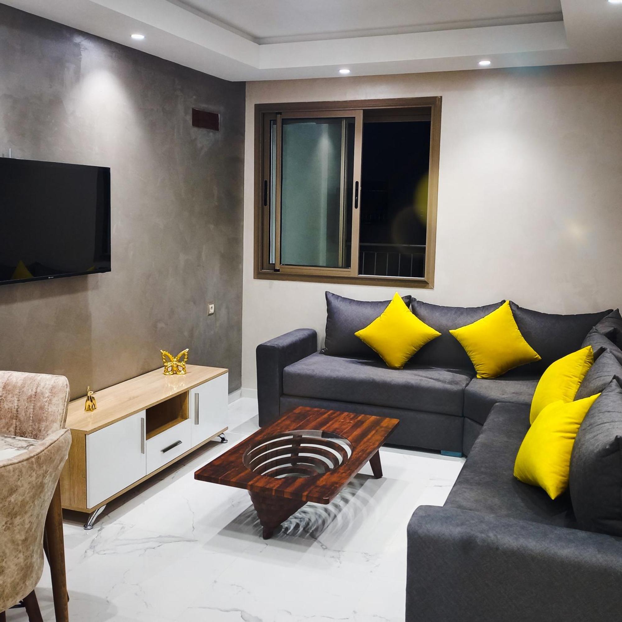 Super Apartement Totalement Neuf Et Climatise A Cote Du Centre Commercial Marjane M2 Tanger Exteriér fotografie